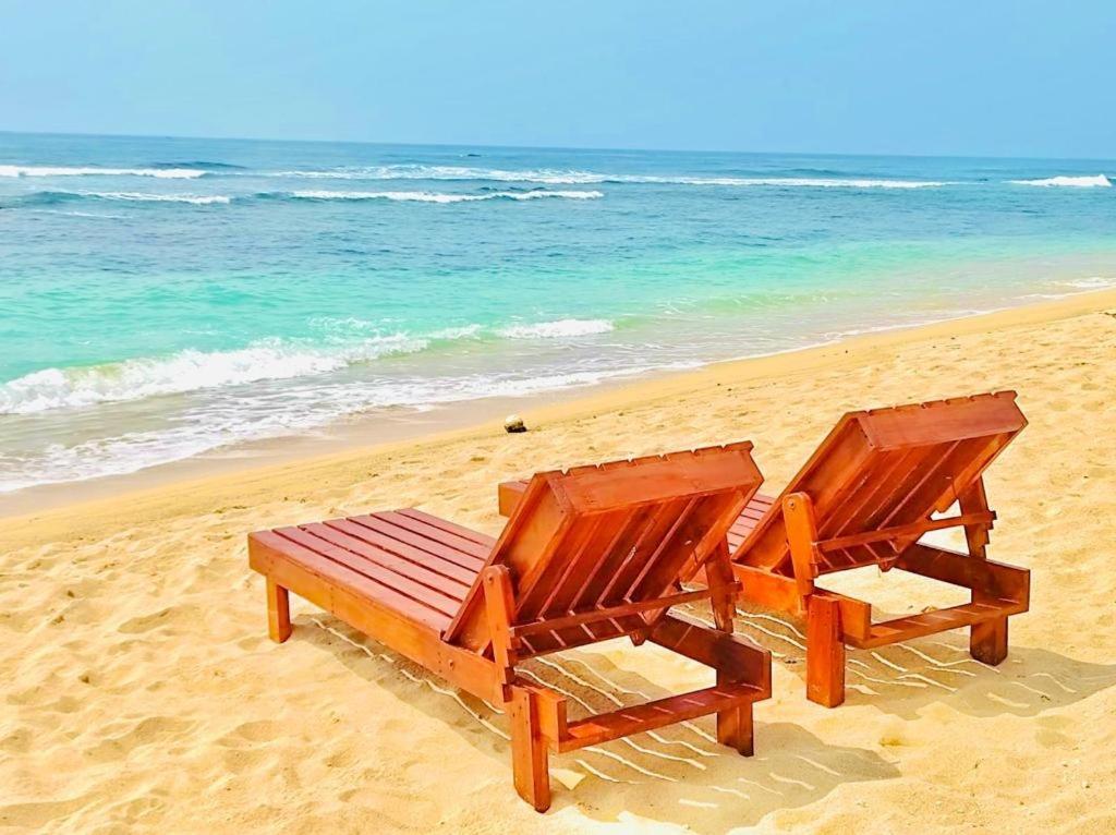 Blue Corals Beach Bungalow 마타라 외부 사진