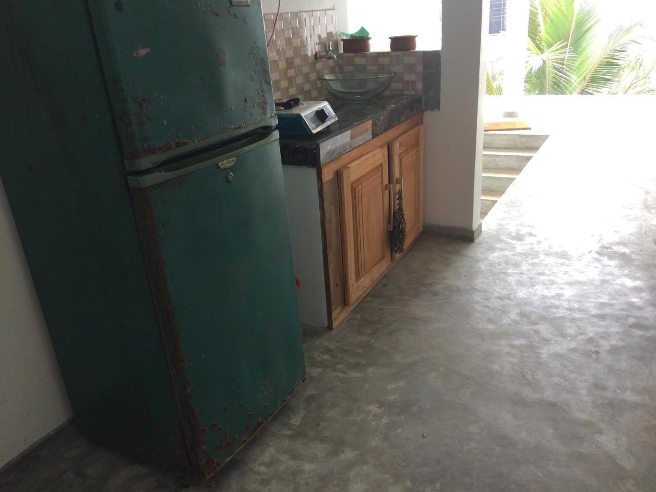 Blue Corals Beach Bungalow 마타라 외부 사진